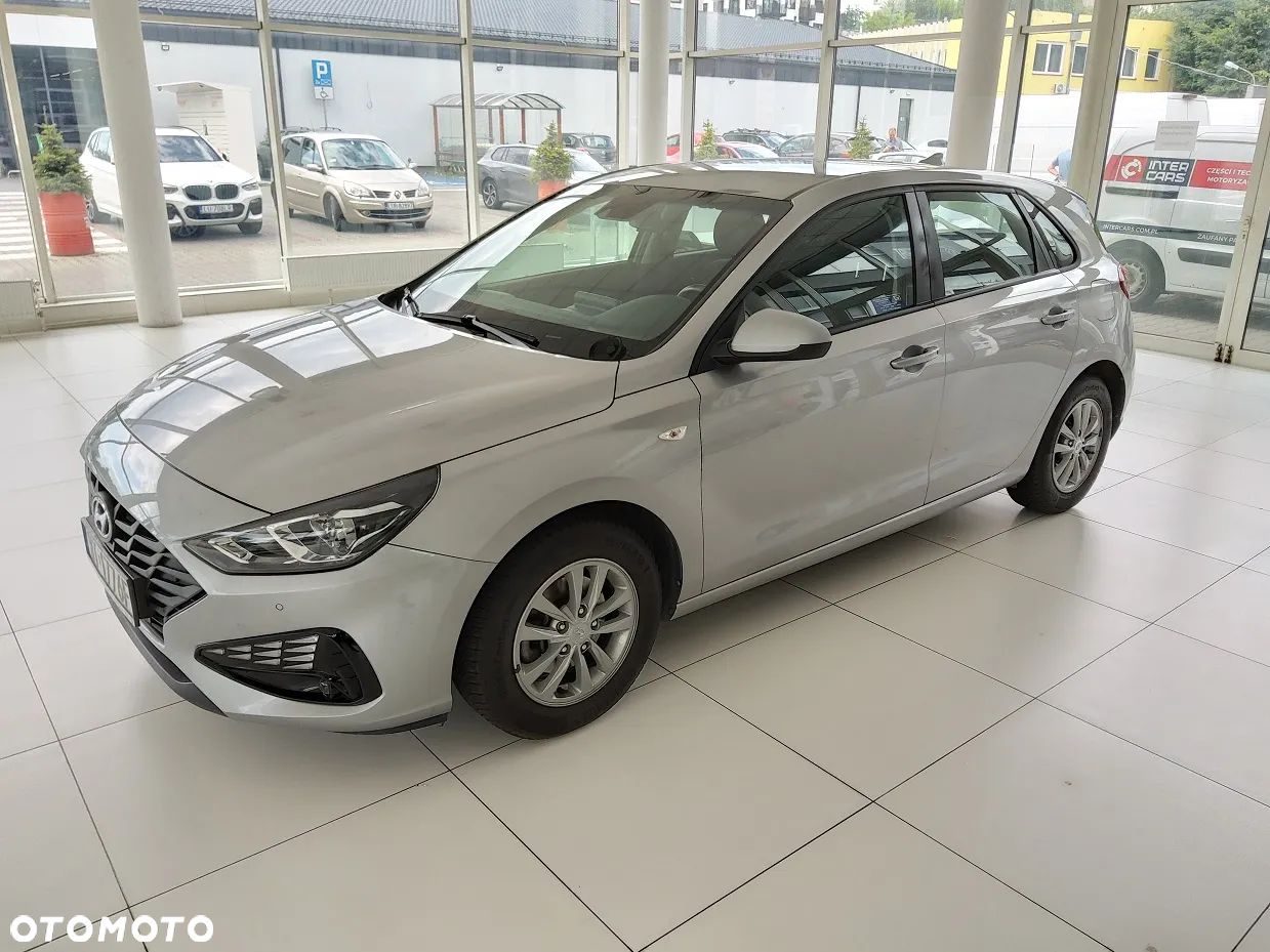 Hyundai i30 1.5 DPI Classic + - 1