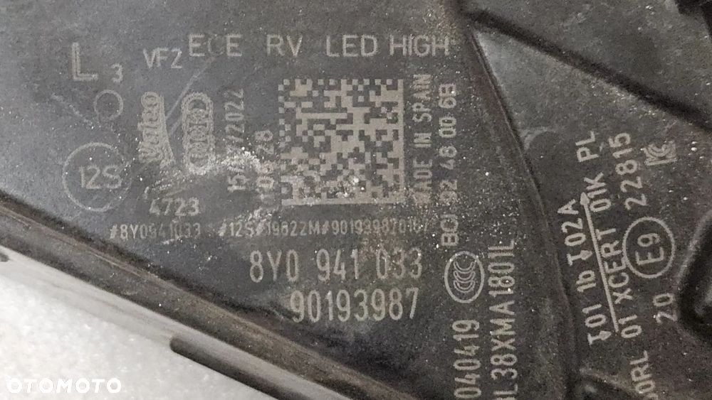 Lampy przednie prawa lewa Audi A3 S3 8Y 8Y0941033 8Y0941034 - 10