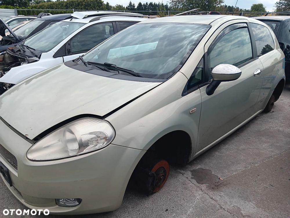 A020 / FIAT PUNTO 3P / NA CZĘŚCI