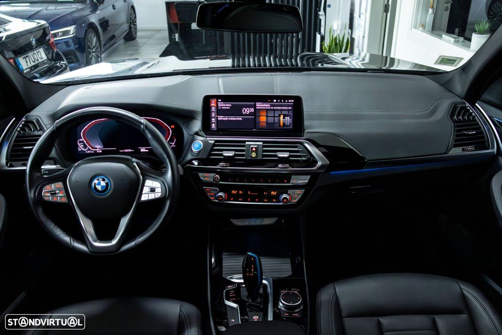 BMW iX3 Inspiring - 15