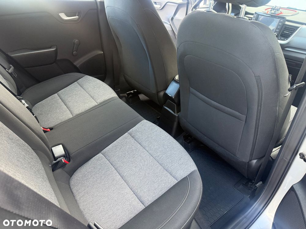 Kia Stonic 1.2 L - 14