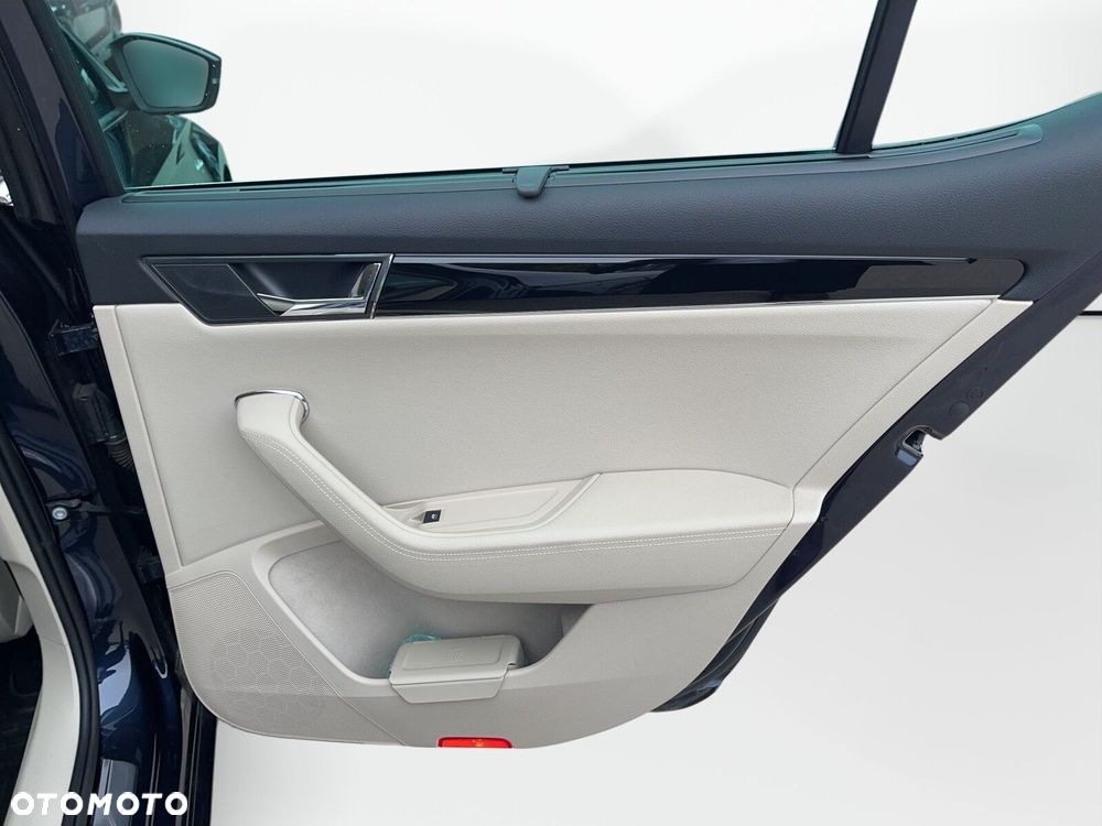 Skoda Superb 2.0 TDI SCR 4x4 L&K DSG - 15