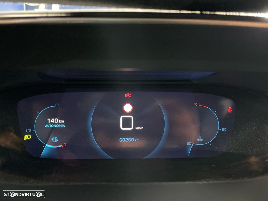 Peugeot 2008 1.2 PureTech Allure - 3