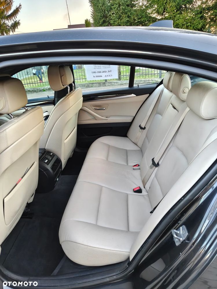 BMW Seria 5 528i - 8