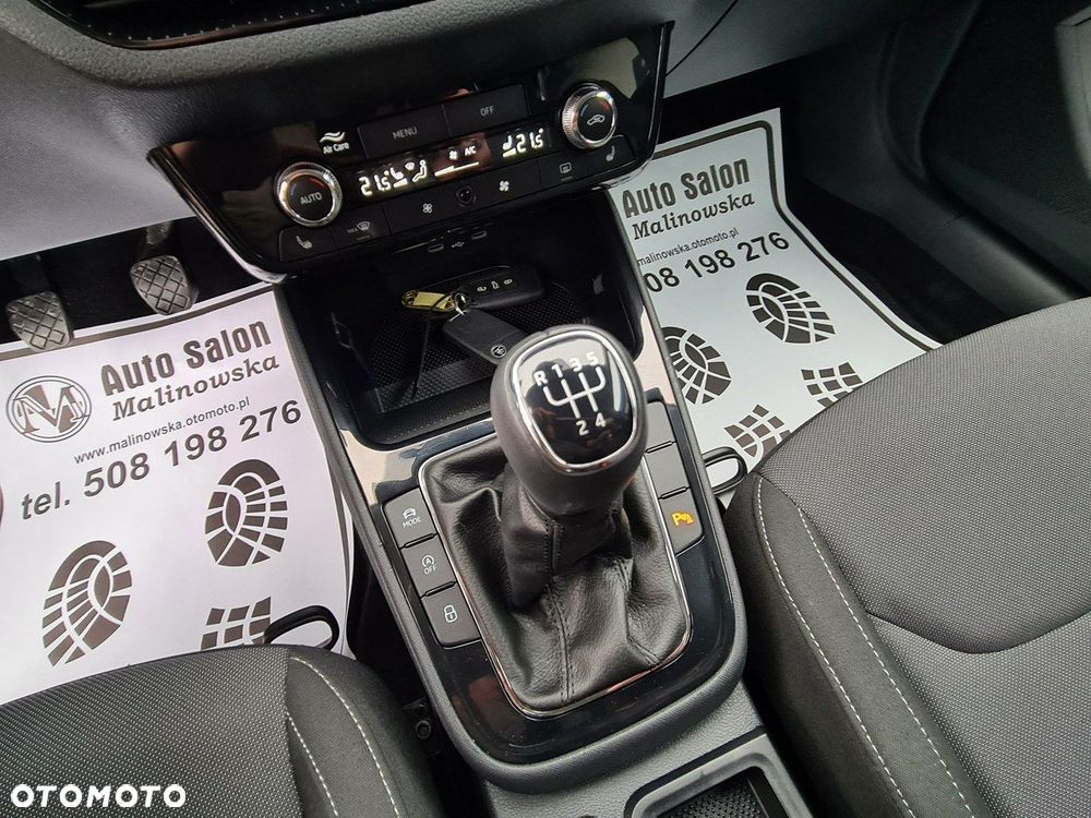 Skoda Fabia 1.0 TSI Style Color - 21