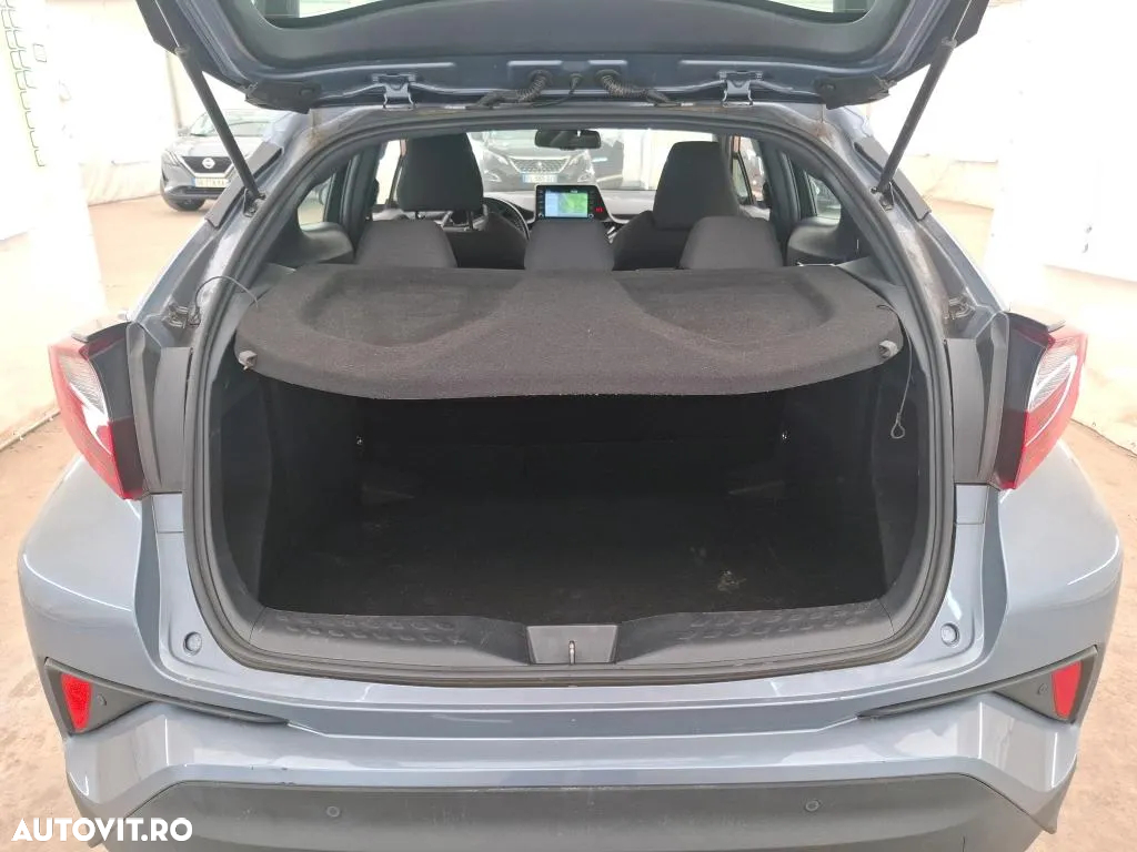 Toyota C-HR 1.8 Hybrid Business Edition - 11