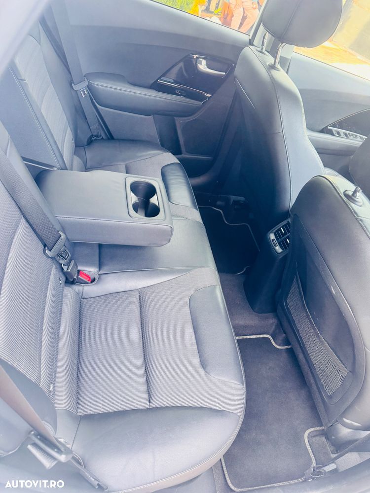 Kia Niro 1.6 GDI 6DCT HEV Comfort - 12