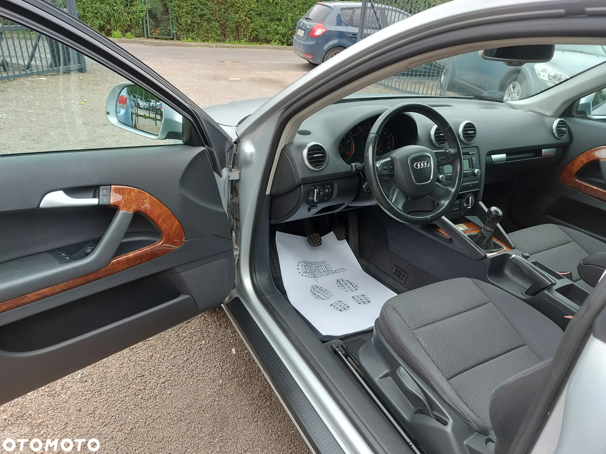Audi A3 1.6 Attraction - 11