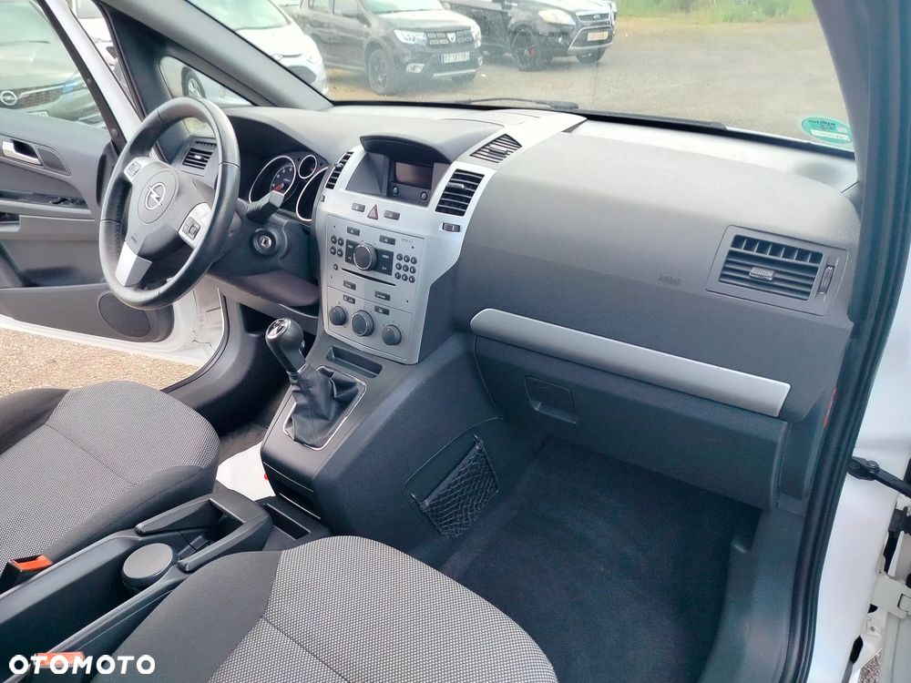 Opel Zafira Tourer 1.6 CNG Turbo ecoFLEX Active - 27