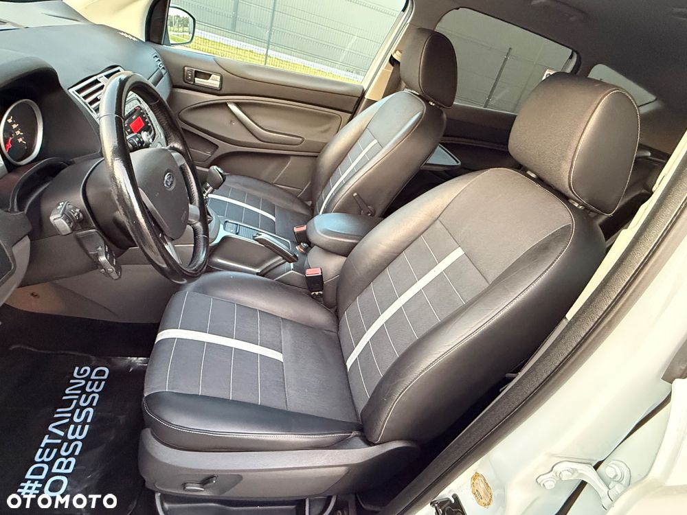 Ford Kuga 2.0 TDCi Titanium - 24