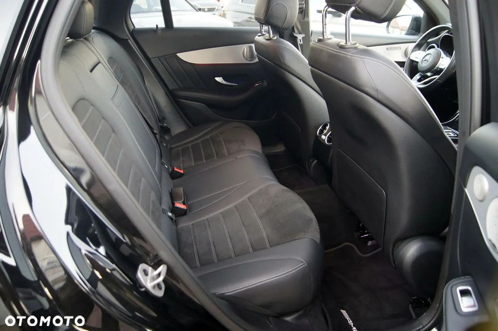Mercedes-Benz GLC 300 e 4Matic 9G-TRONIC AMG Line Plus - 10