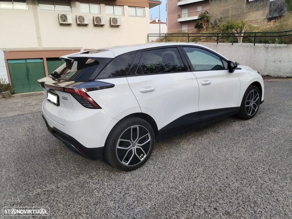 MG MG4 64 kWh Luxury - 7