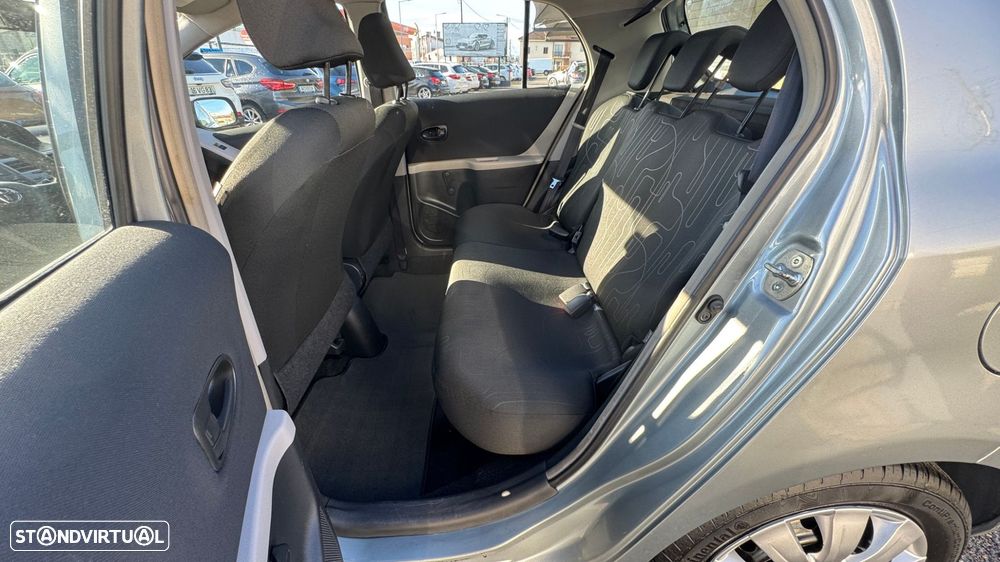 Toyota Yaris 1.0 VVT-i Comfort+AC - 17