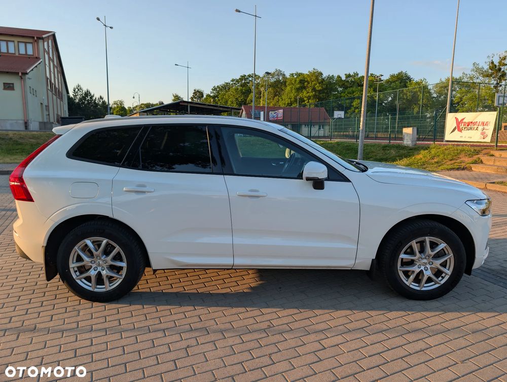 Volvo XC 60 B4 B Momentum - 2