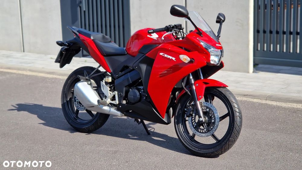Honda CBR - 1