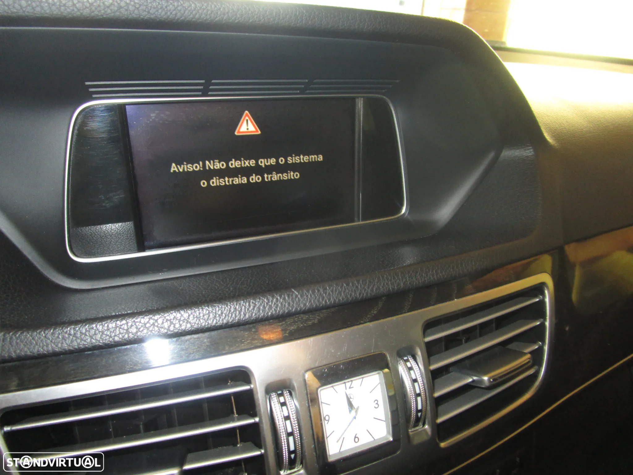 Mercedes-Benz E 200 T CDI DPF BlueEFFICIENCY 7G-TRONIC Avantgarde - 20