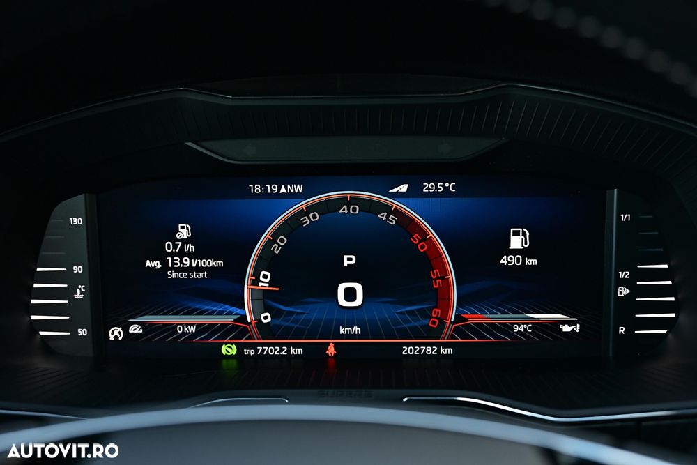 Skoda Superb 2.0 TDI DSG Sportline - 38