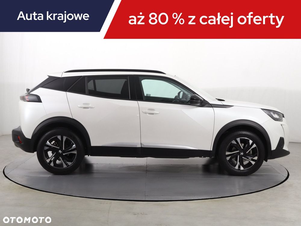 Peugeot 2008 - 8