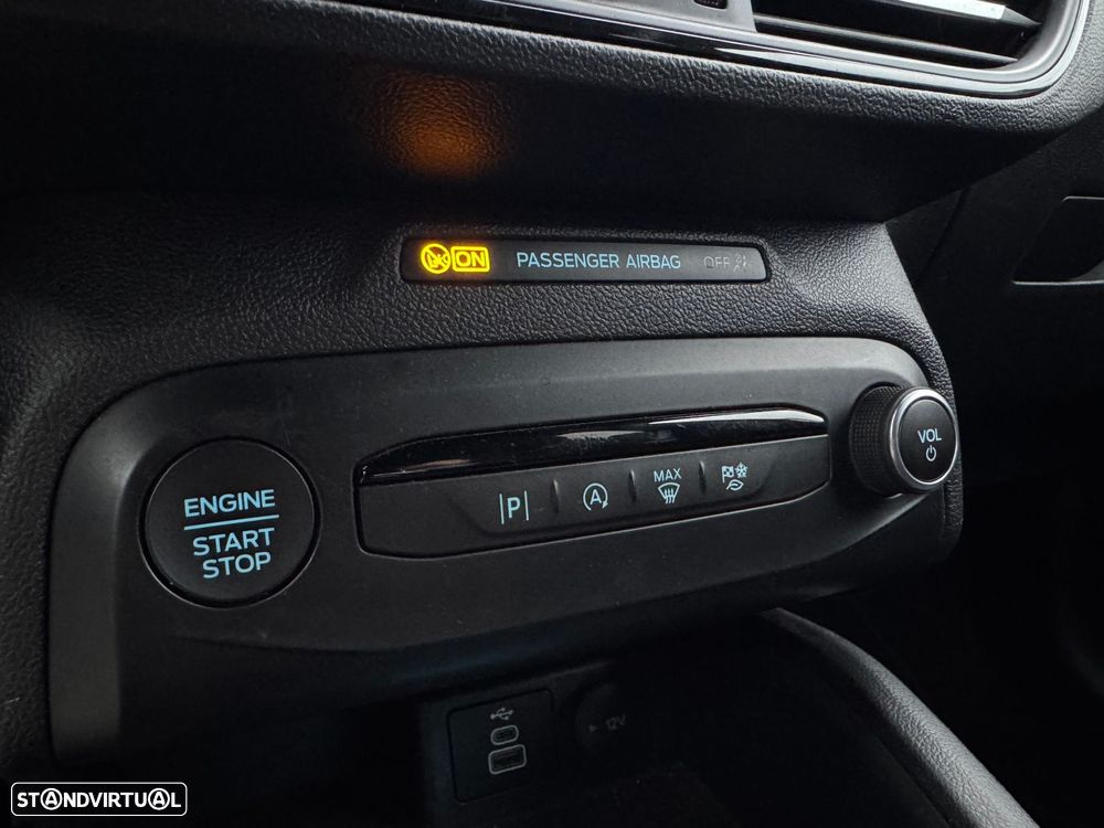 Ford Focus 1.0 EcoBoost MHEV ST-Line - 13