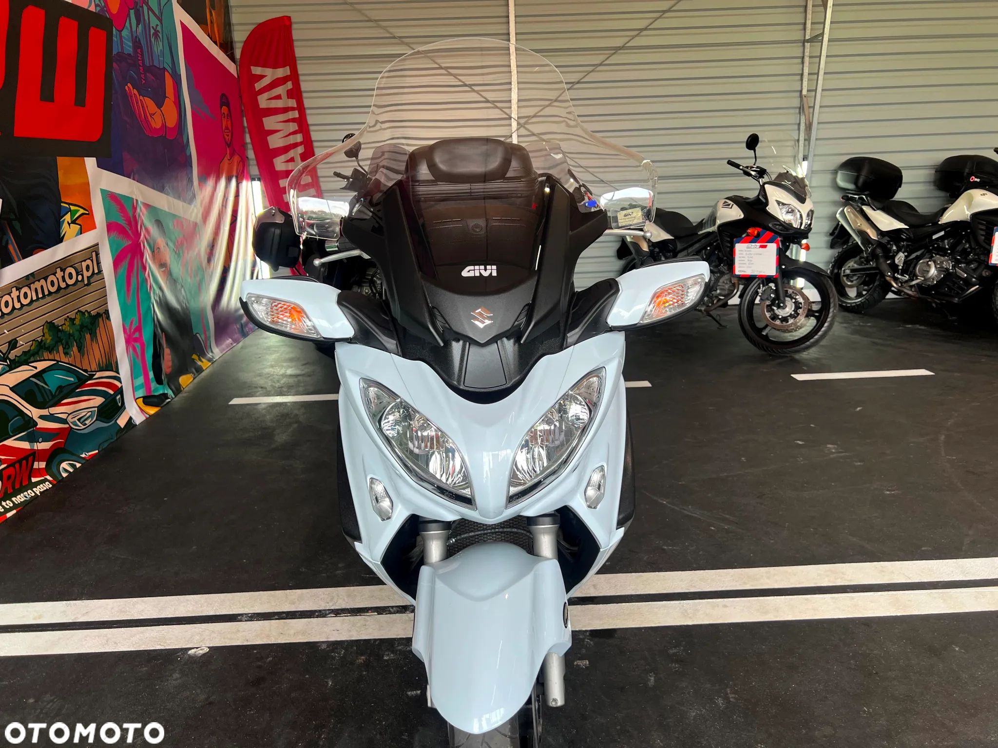 Suzuki Burgman - 14