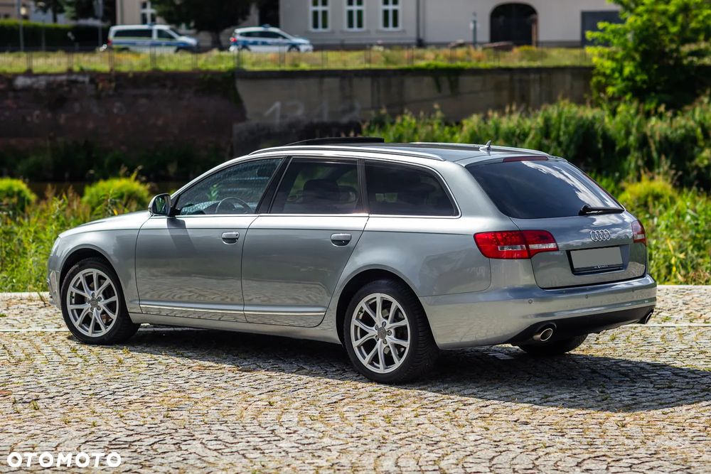 Audi A6 Avant 2.7 TDI DPF quattro tiptronic - 15