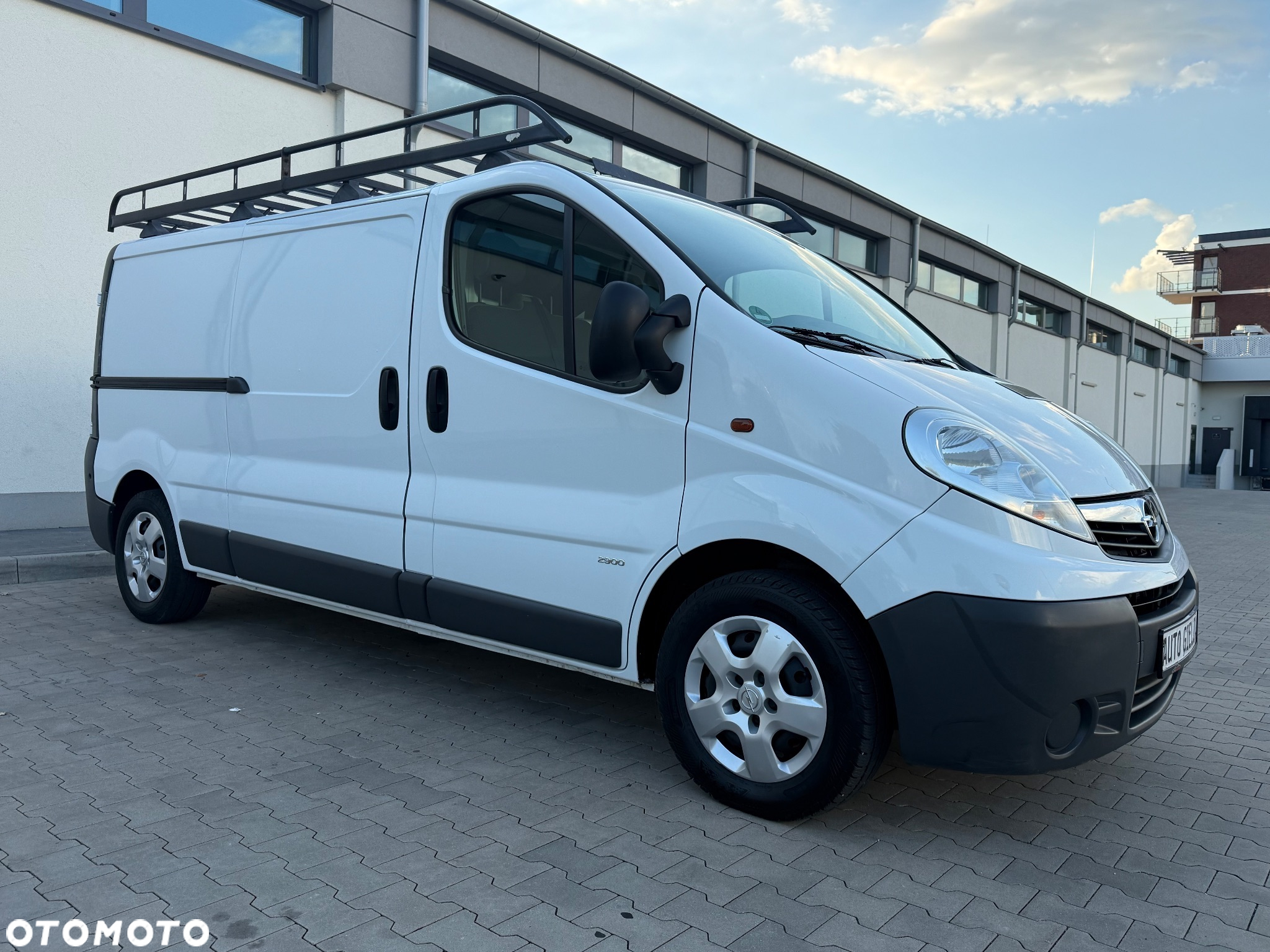 Opel Vivaro - 9
