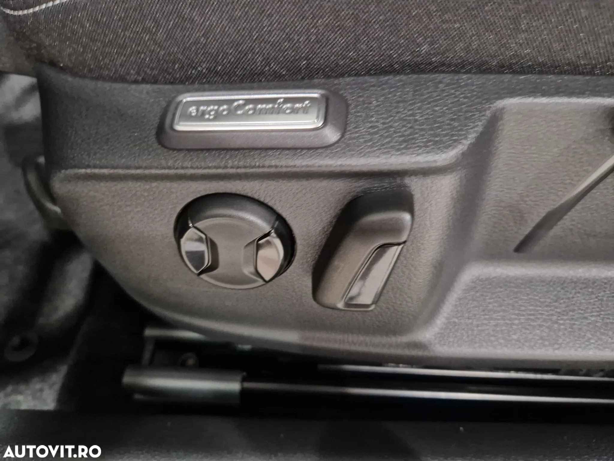 Volkswagen Passat Variant 1.5 TSI ACT OPF DSG Comfortline - 17