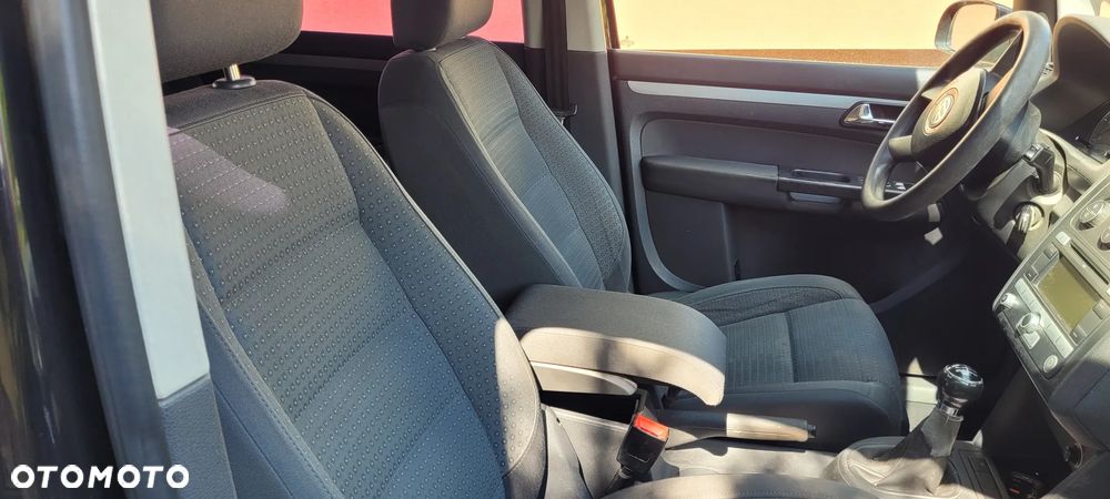 Volkswagen Touran 2.0 TDI Trendline - 6