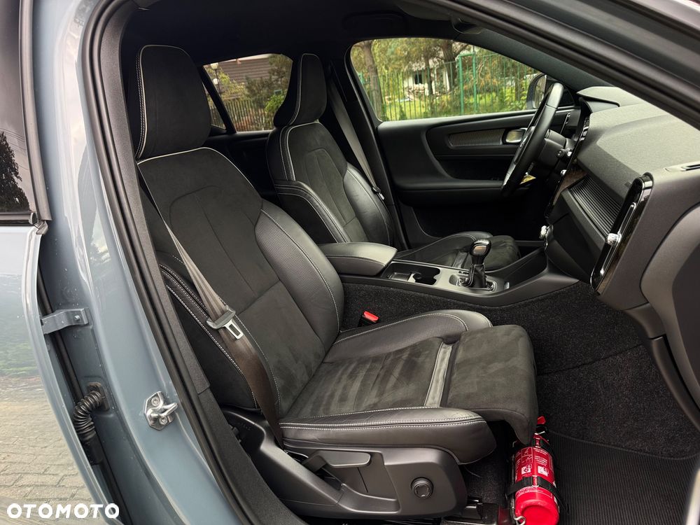 Volvo XC 40 D3 R-Design - 8