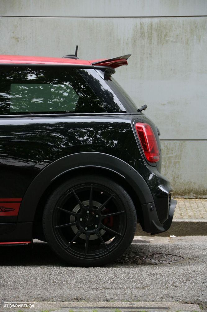 MINI 3 Portas John Cooper Works Essential - 11