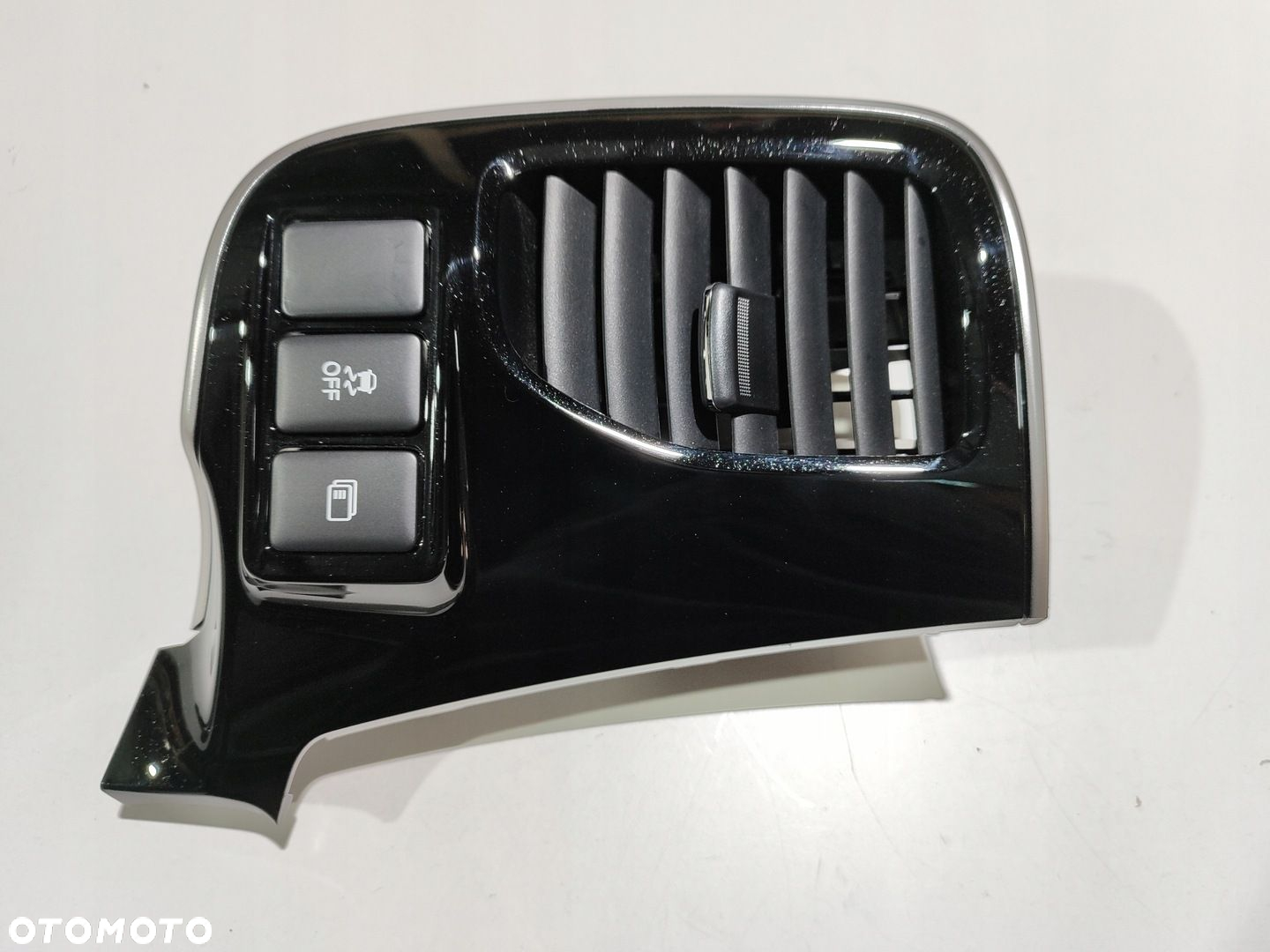 MITSUBISHI OUTLANDER III LIFT // PANEL ŚRODKOWY - 6