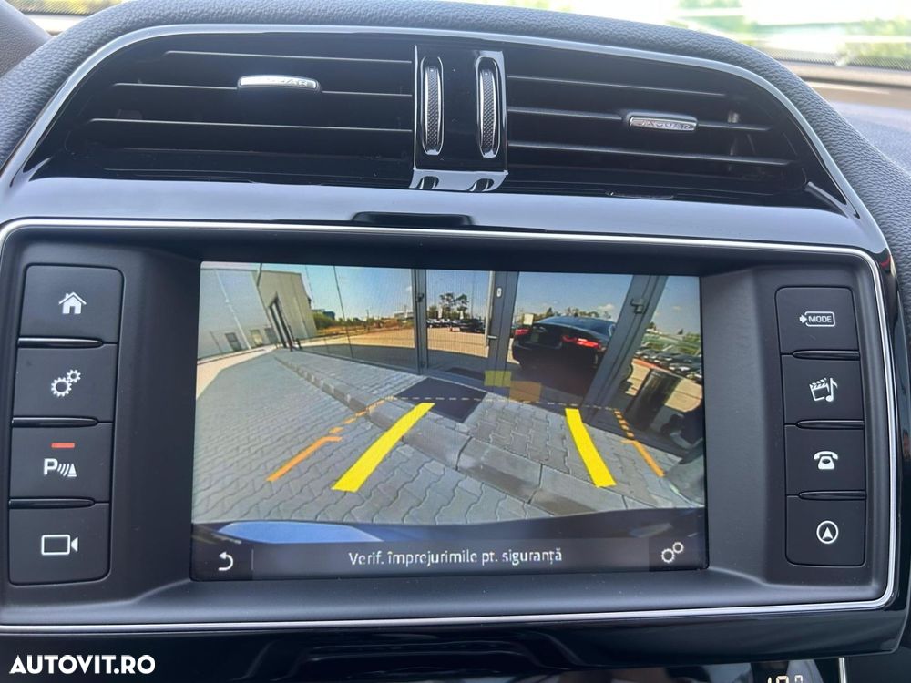 Jaguar XE 20d Aut. Prestige - 22