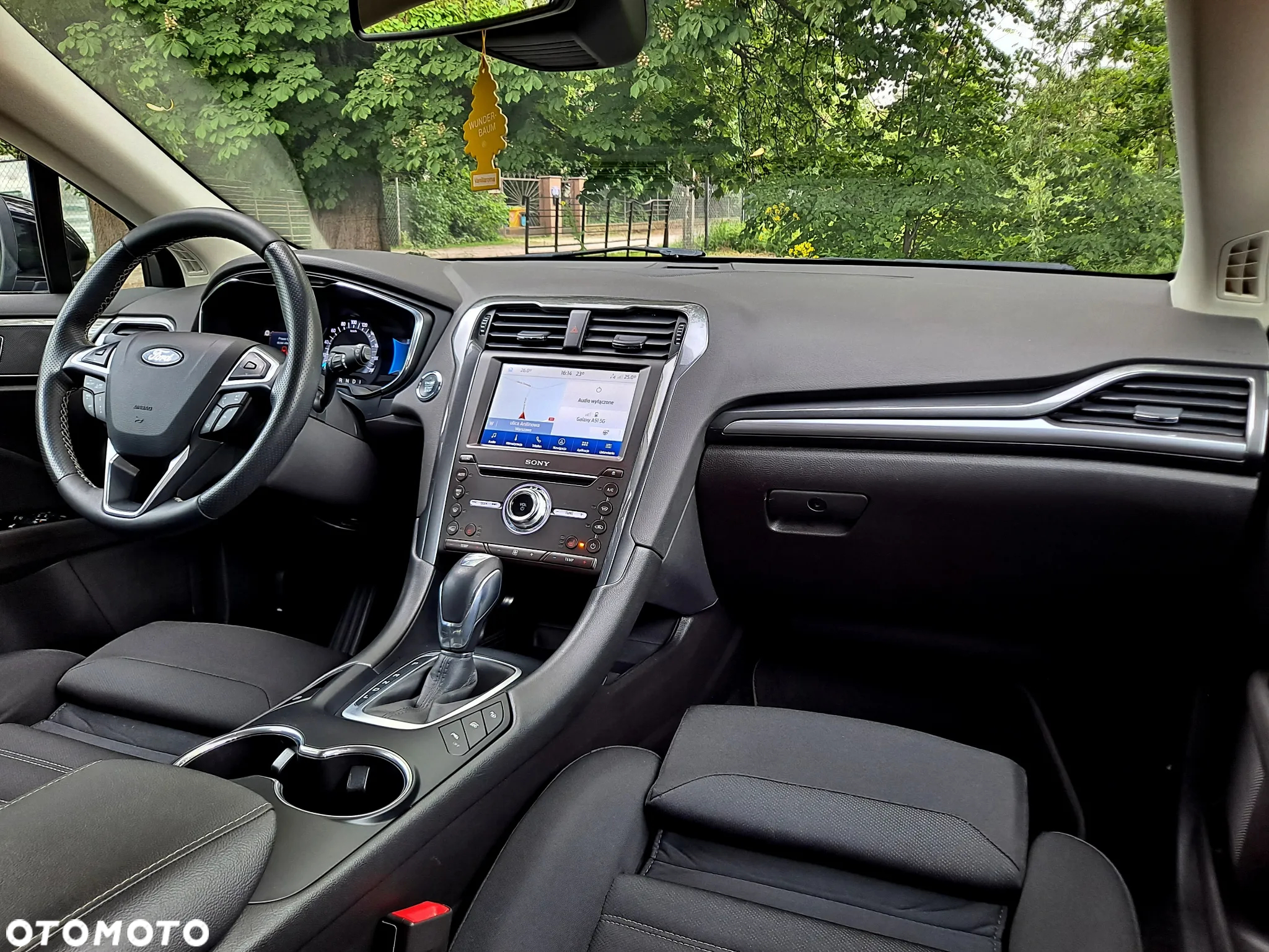 Ford Mondeo - 34
