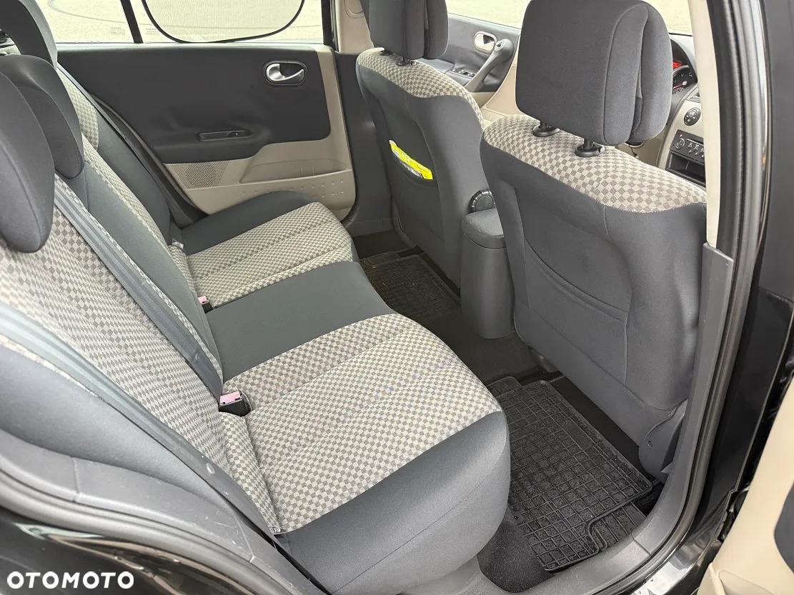 Renault Megane 1.6 Authentique - 14