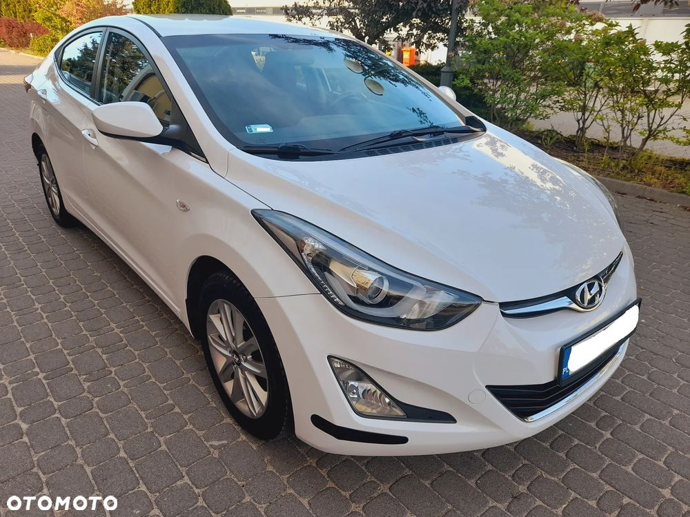 Hyundai Elantra 1.6 Comfort - 21