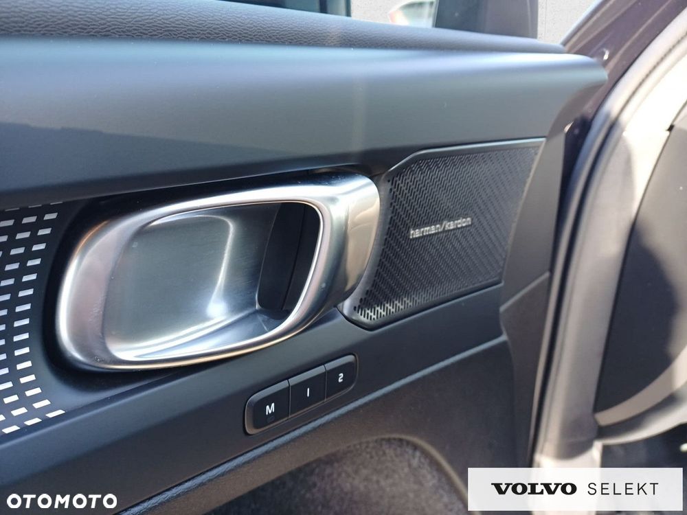 Volvo XC 40 - 21