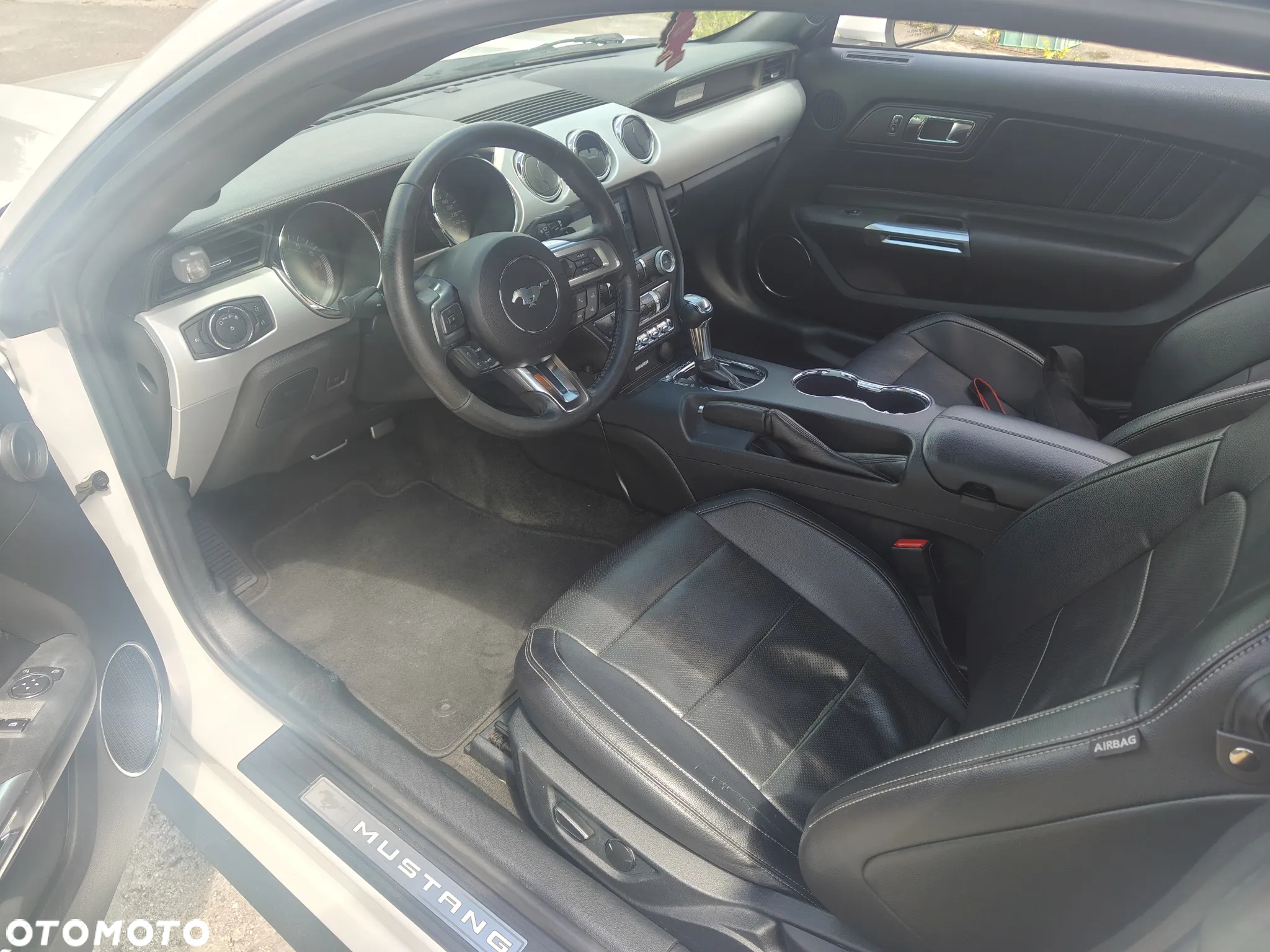 Ford Mustang 2.3 Eco Boost - 2