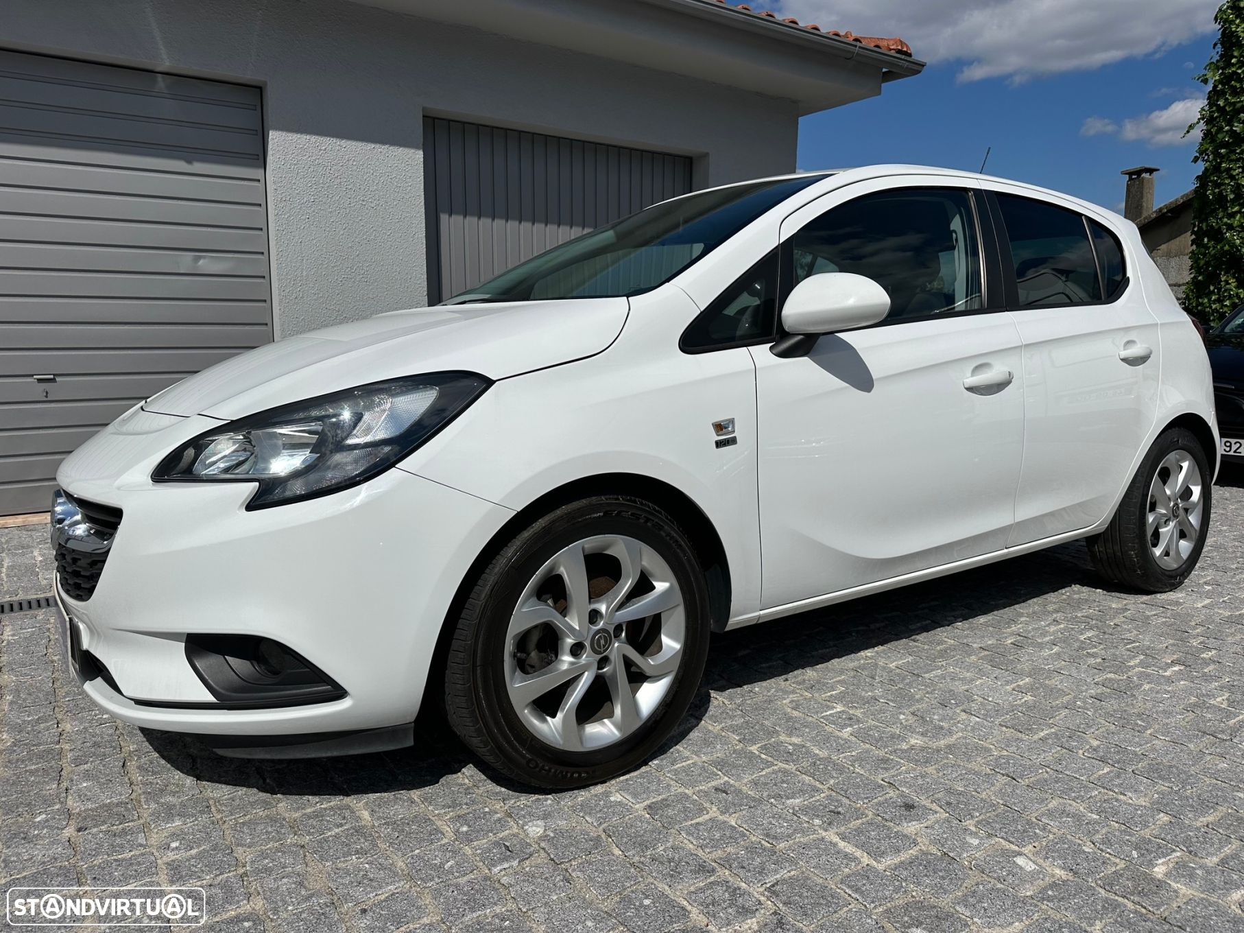 Opel Corsa 1.2 120 Anos - 4