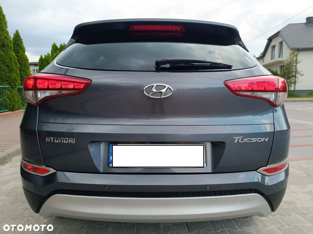 Hyundai Tucson 1.6 GDI BlueDrive Style 2WD - 24