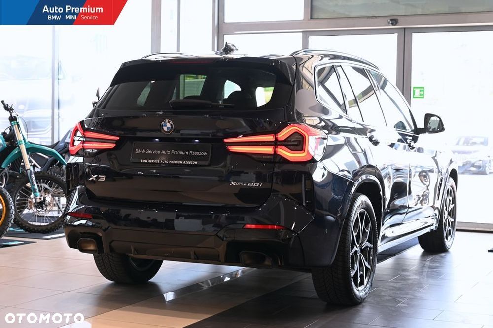 BMW X3 xDrive20i mHEV - 21
