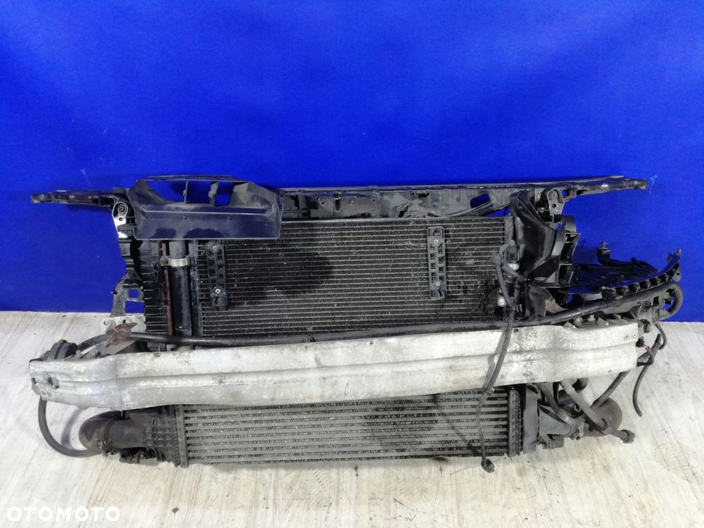 Audi A4 B8 8K 1 wzmocnienie pas chłodnice ślizg 2.0 TDI - 1