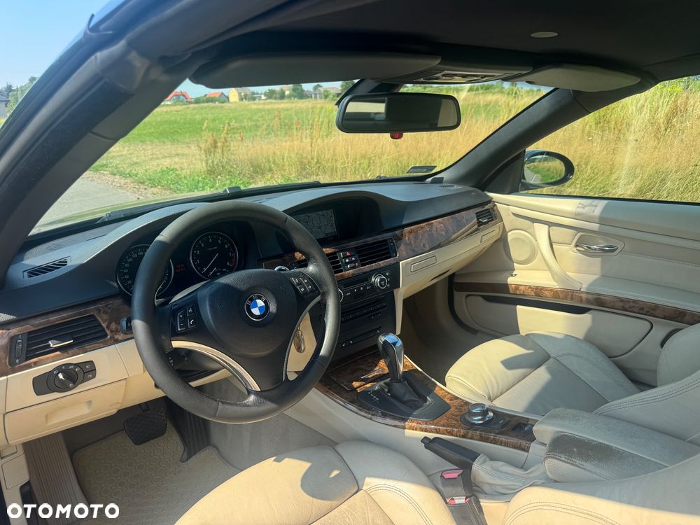 BMW Seria 3 325i - 12