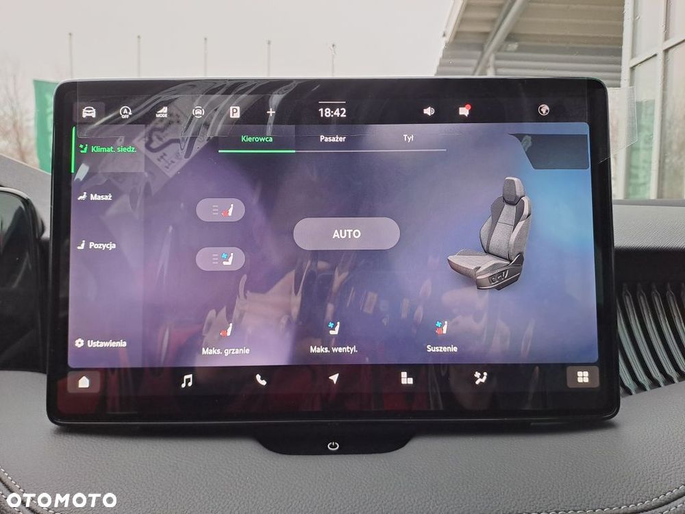 Skoda Superb 2.0 TDI SCR 4x4 L&K DSG - 23