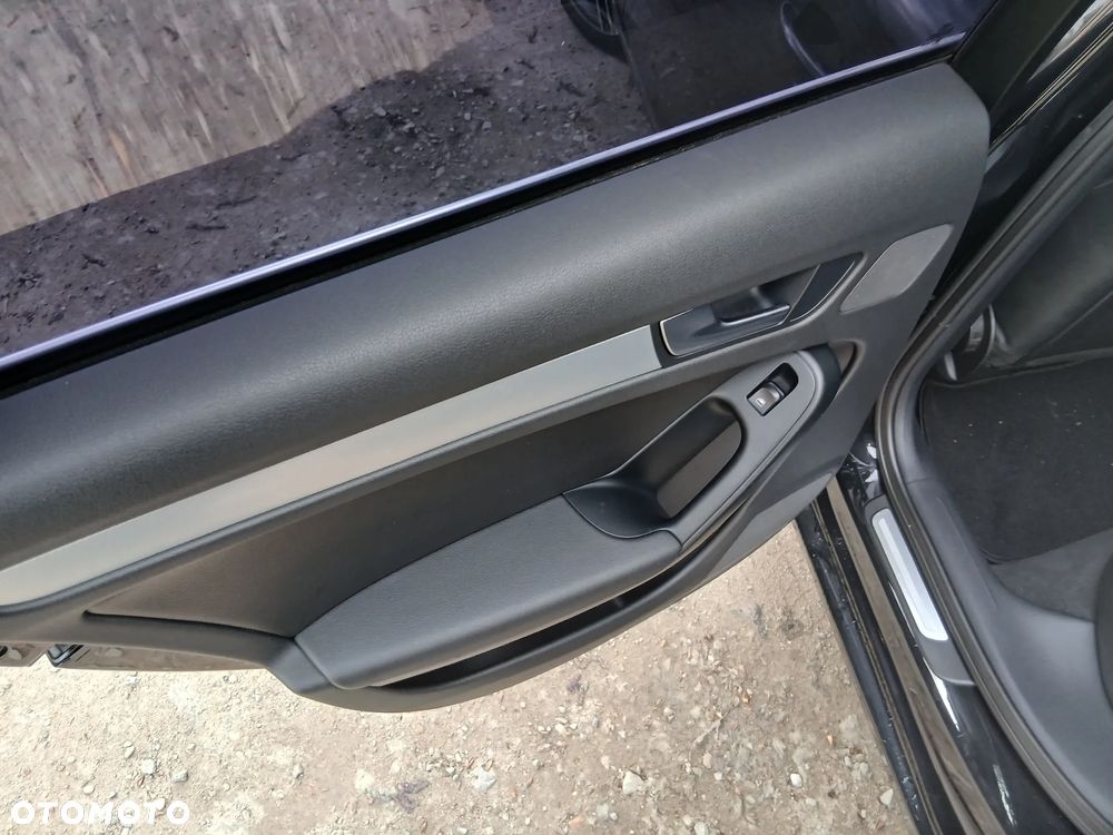 Audi A4 Avant 2.0 TDI - 18