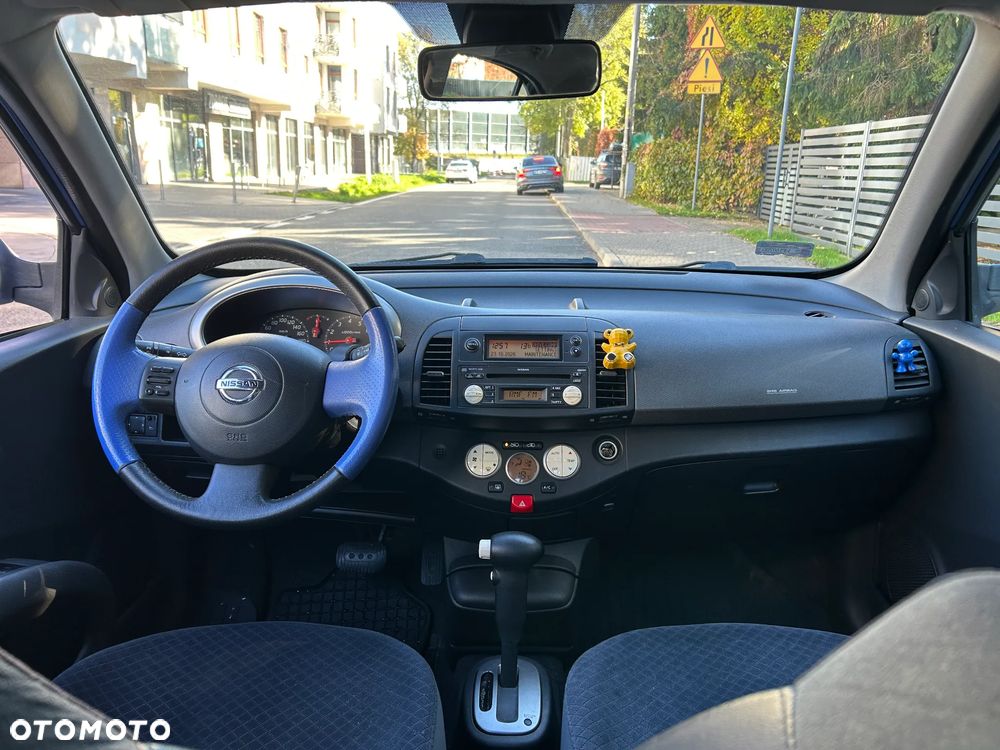 Nissan Micra 2004 photo 2