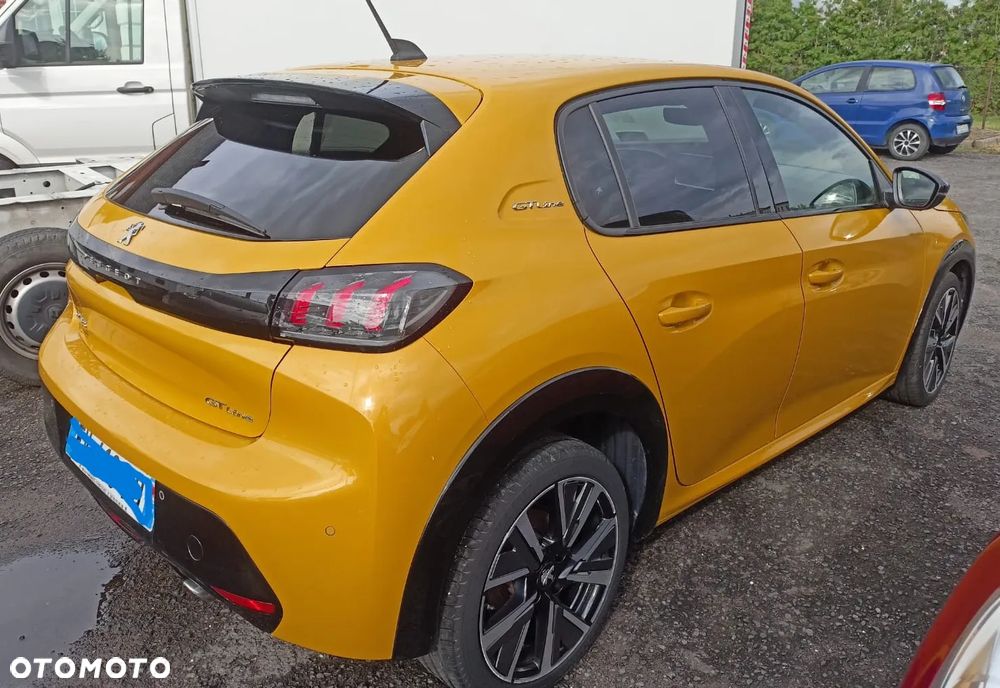 Peugeot 208 1.2 PureTech GT Line S&S - 5