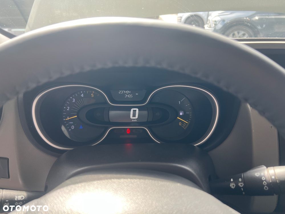 Renault Trafic - 31