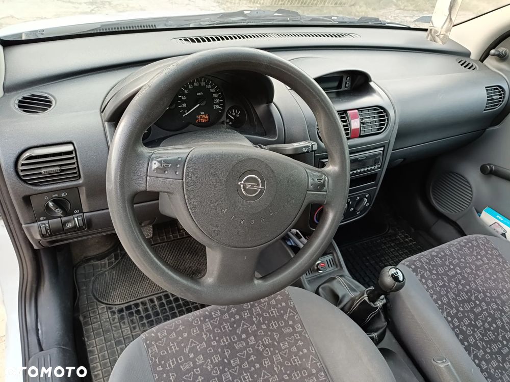 Opel Corsa - 3