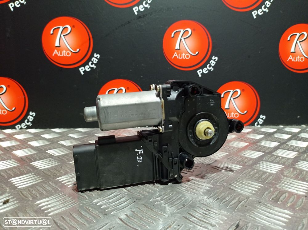 Motor Do Elevador Porta F.D Volkswagen Golf Iv (1J1) - 1
