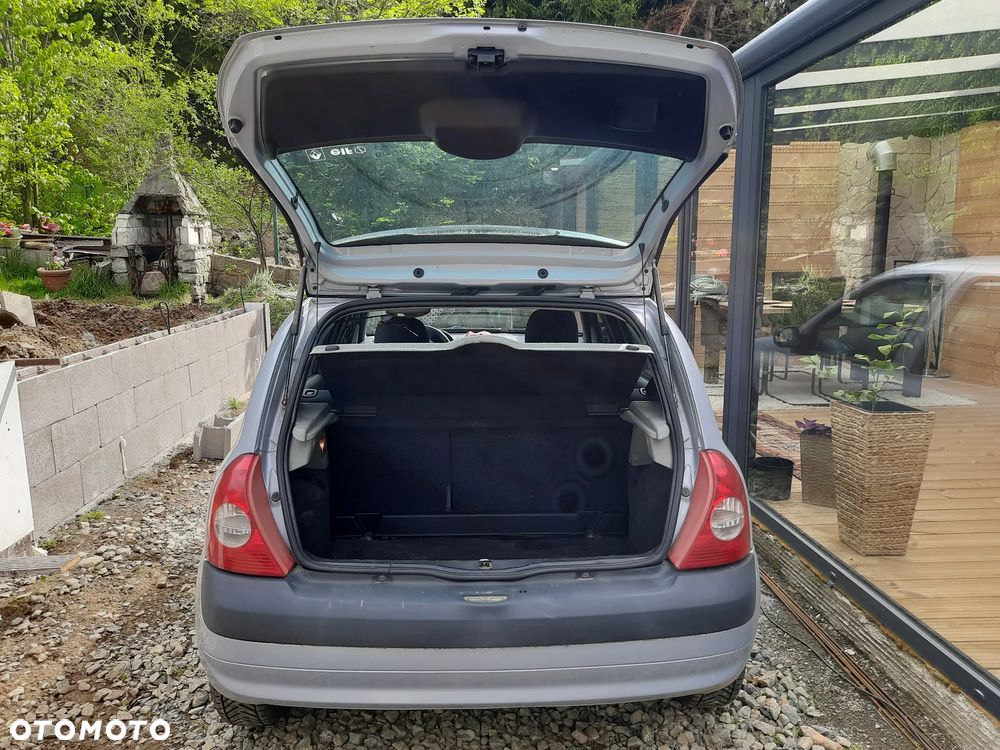 Renault Clio 1.2 16V Confort Authentique - 13